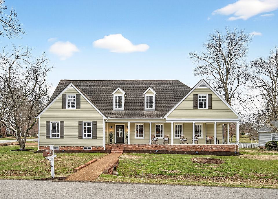 1st image of 1111 Greenleaf Way