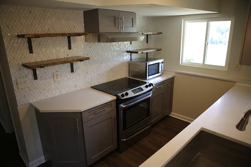 1 bed, 1000 sqft, $1,900 — Photo 4