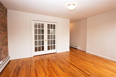 Rented by R New York