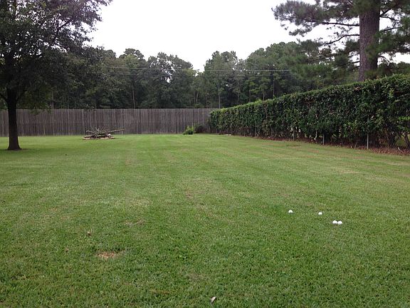 4th image of 242 Brookwood Dr