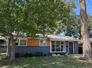 1029 Symes Ct, Royal Oak, MI 48067