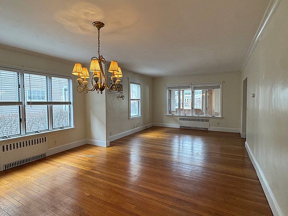 5th image of 881 Fellsway Unit 1