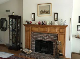 7734 Cedar Ridge Ct, Franklin, WI 53132