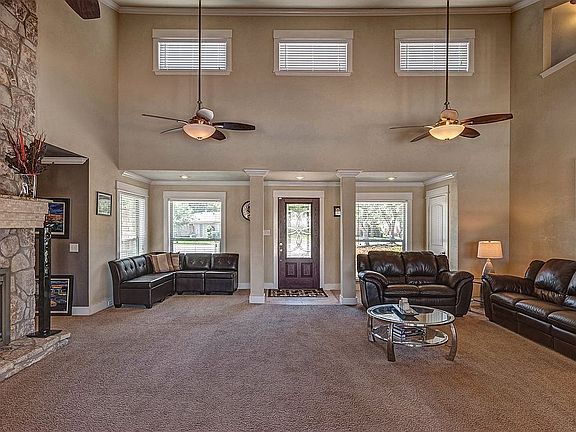 5th image of 5014 Lost Creek Cir