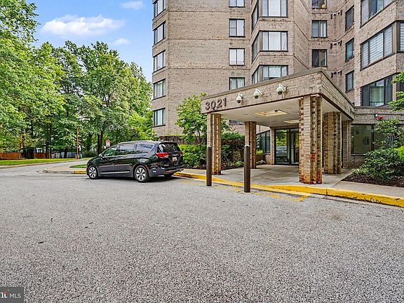 2nd image of 3021 Fallstaff Rd Unit 102B