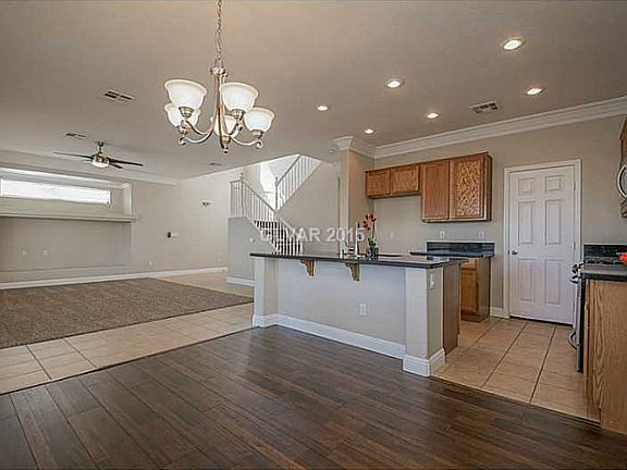 4th image of 3805 Canary Creek Ave