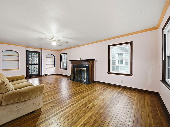 5th image of 3005 Kenlawn St