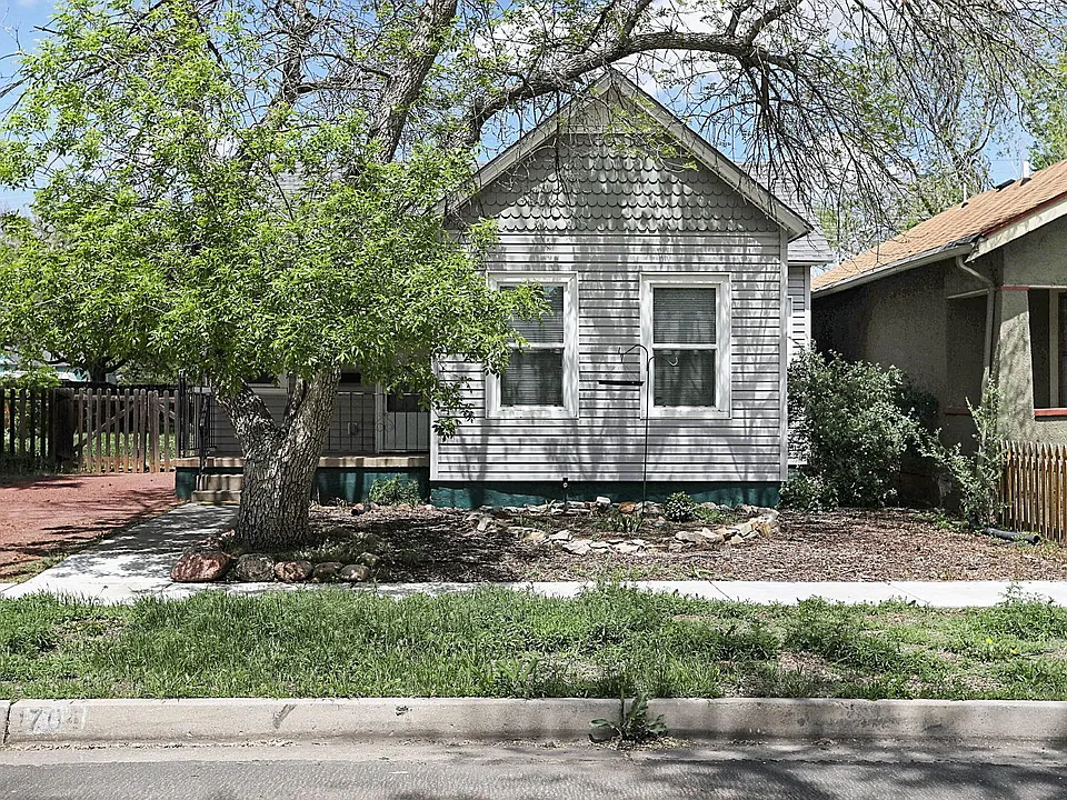 1704 W Cucharras St