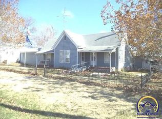 23238 Topeka St, Vassar, KS 66543