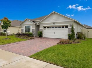 33412 Country House Dr, Sorrento, FL 32776