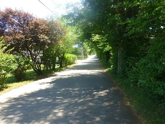 4th image of 6019 Burnett Creek Rd