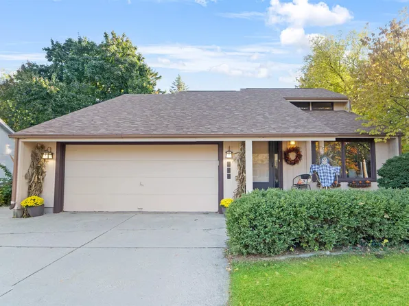833 E Capitol Dr, Appleton, WI 54911