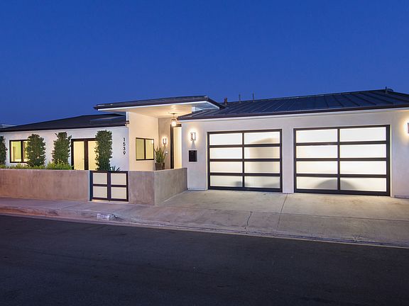 2nd image of 1539 Caribbean Way
