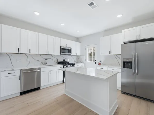 1205 Hillside Place image 1 of 23