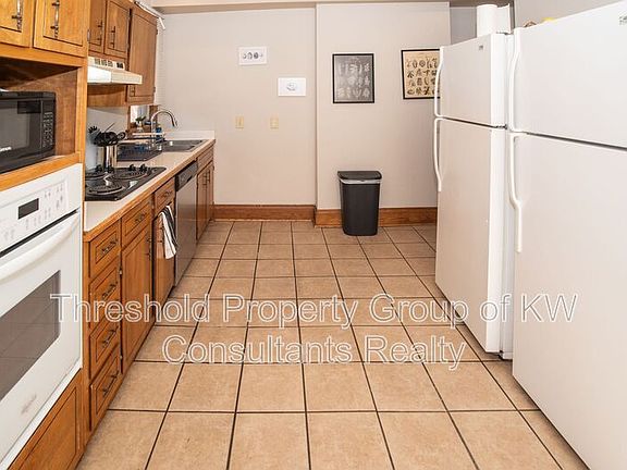 3rd image of 1355-1357 Dennison Ave #1355