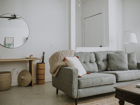 Entrance with plenty of space to drop belongings.