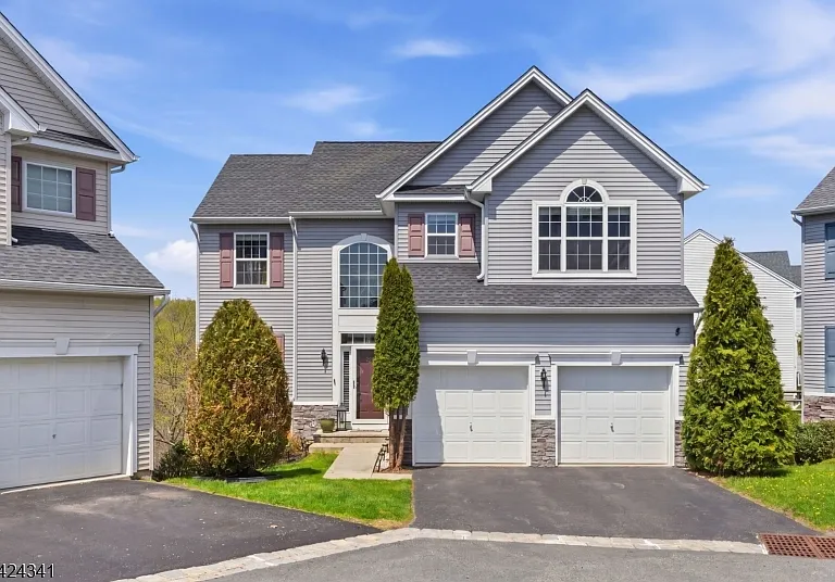 263 Winding Hill Dr — Photo 1