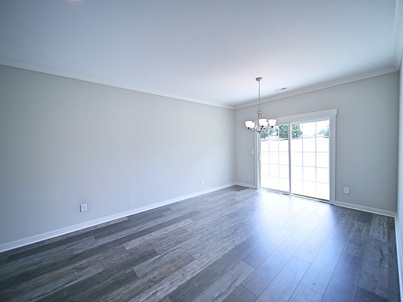 5th image of 105 Pacific Ave