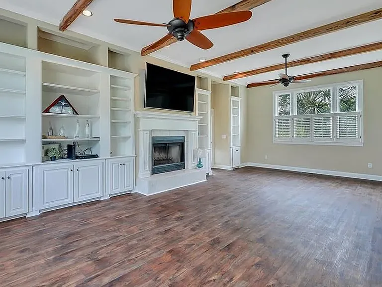 5021 Riverside Dr — Photo 15