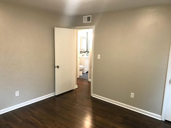 5th image of 8700 Maiden Ln