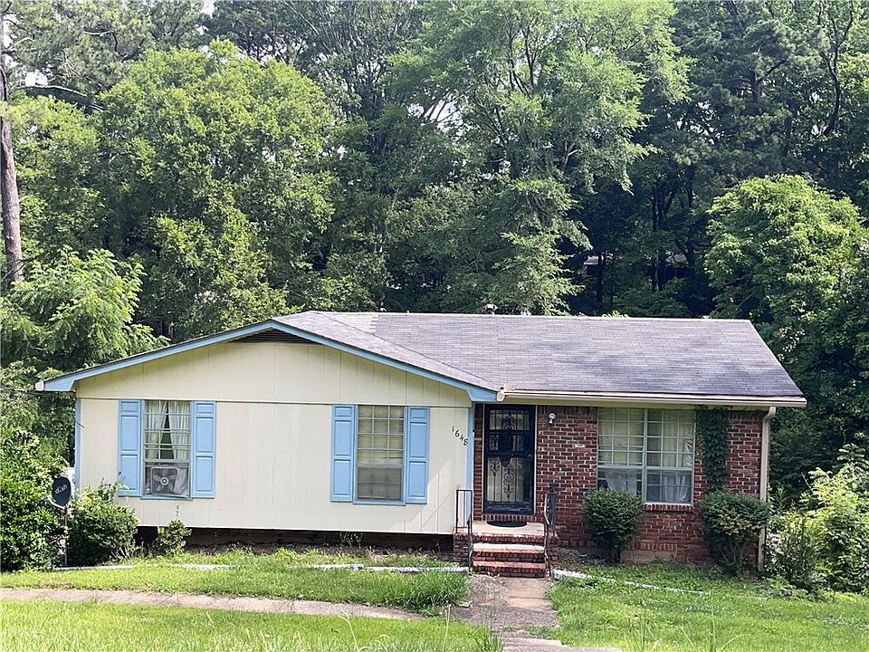 2nd image of 1648 Azalea Dr