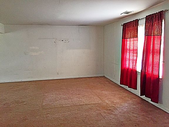 2nd image of 3358 Del Aire Pl