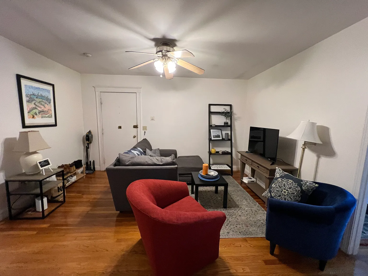 4 bed, 1200 sqft, $3,650 — Photo 2