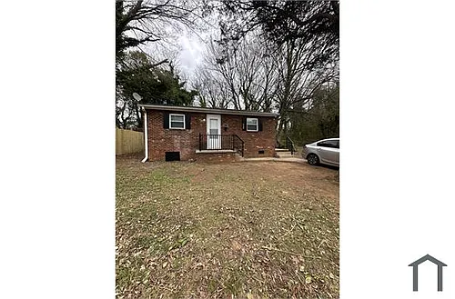 525 N Graham Ave Photo 1