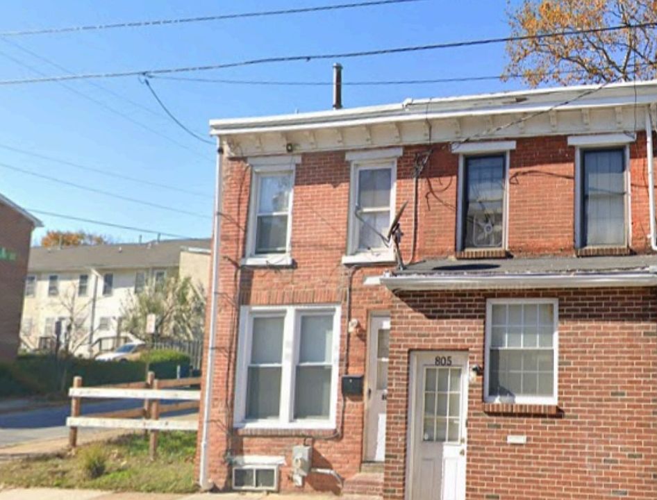 1st image of 805 N Church St