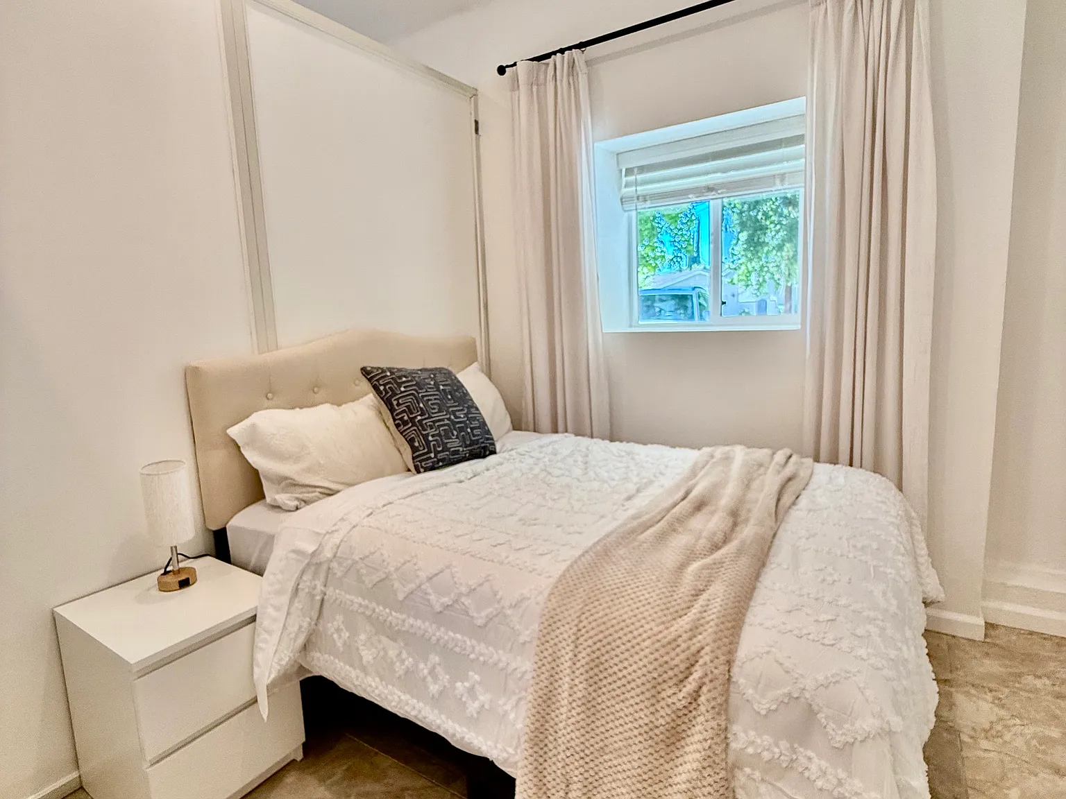 1 bed, 450 sqft, $2,295 — Photo 2