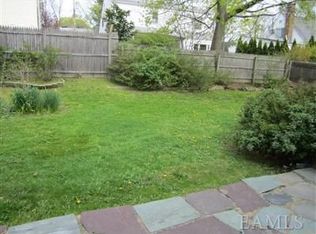 24 Huntley Rd, Eastchester, NY 10709