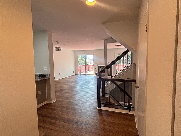 18529 Eagles Roost Dr — Photo 91