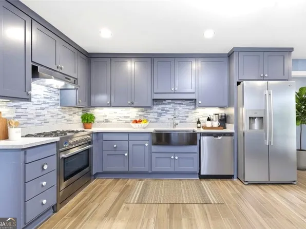 171 NE Broad St, Fairburn, GA 30213