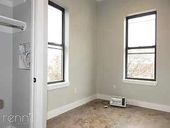 Rented by Rennit Inc.