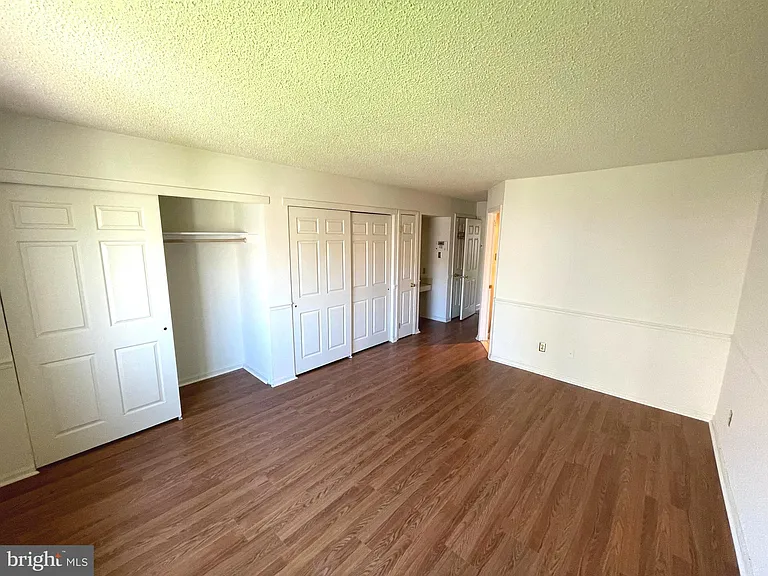 245 Carriage Ct #245 — Photo 32