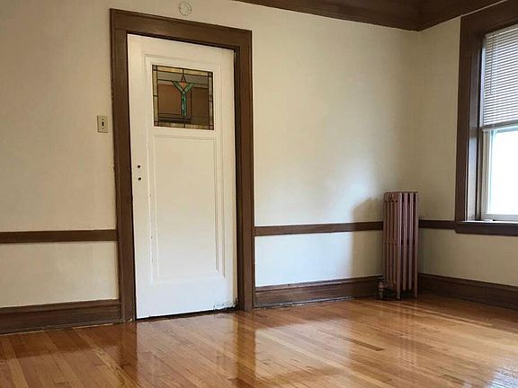 3rd image of 5440 N Christiana Ave APT 3