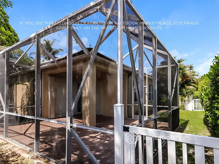 2455 Sandy Cay — Photo 16