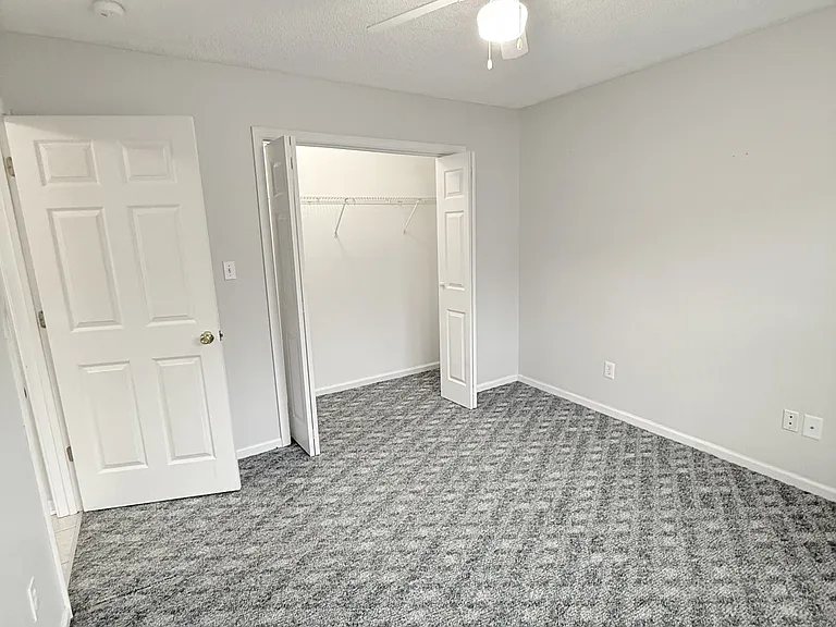 1132 Lancelot Ln — Photo 31