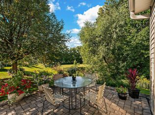 130 Lakeview Rd E, Chanhassen, MN 55317
