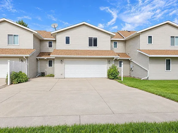 1702 S 34th St Unit B, Grand Forks, ND 58201