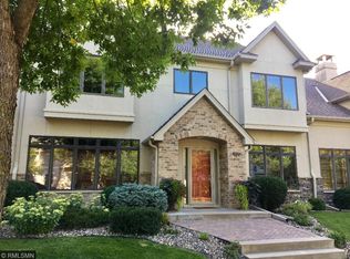 365 Willoughby Way W, Minnetonka, MN 55305