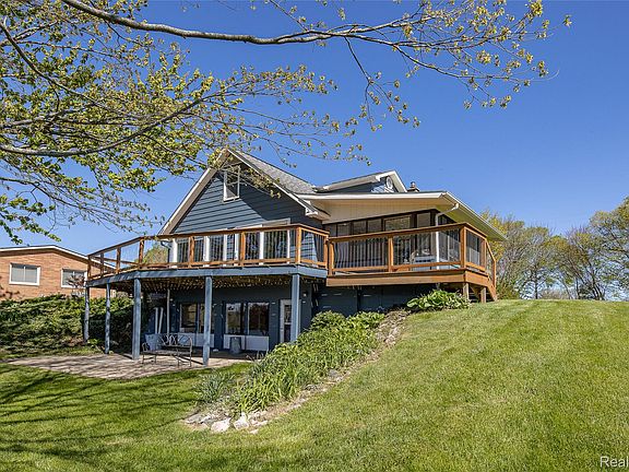 4th image of 2855 Farmers Creek Rd