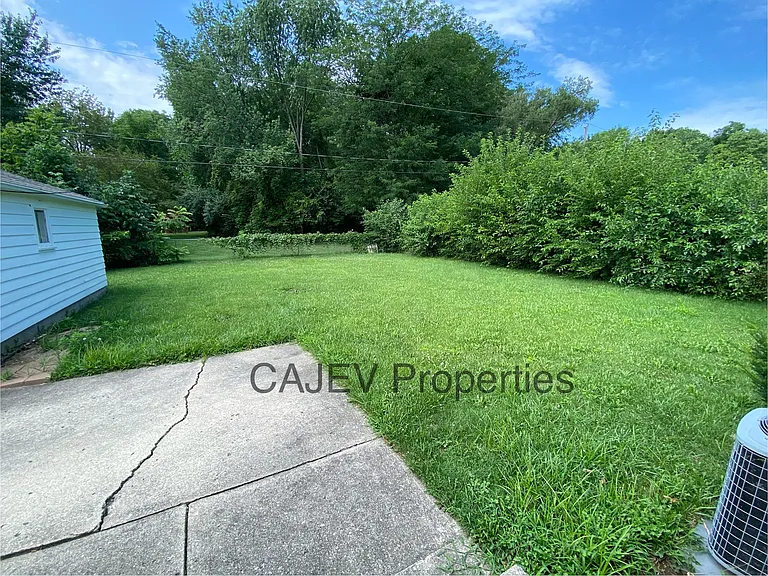 1235 Montego Dr — Photo 11