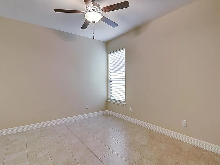 2202 Crystal Bay Dr — Photo 46
