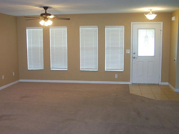 4th image of 489 Winter Nellis Cir