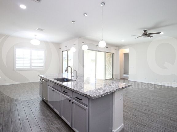 5th image of 1181 E Cherrywood Pl