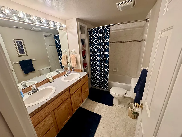 19700 Driftwood Bay Dr — Photo 11