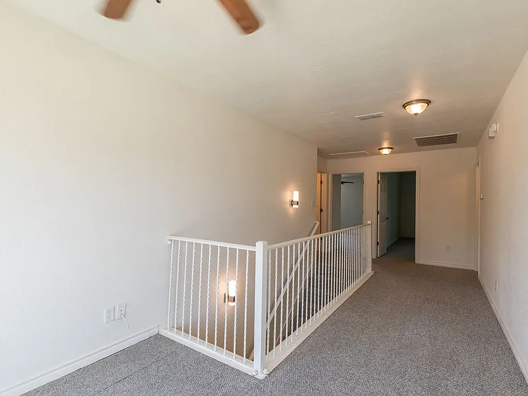 3310 Silver Oaks Dr — Photo 32