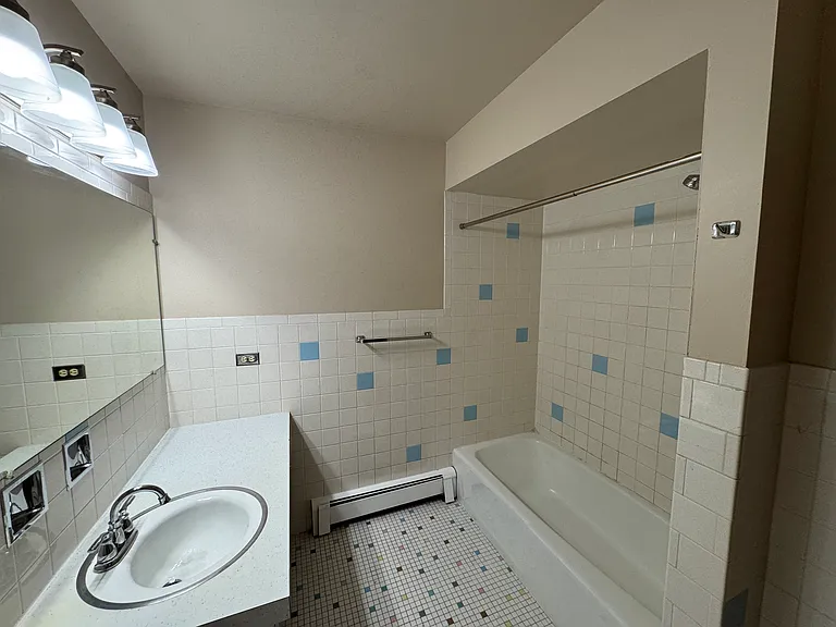 10743-10749 S Pulaski Rd #11 — Photo 12