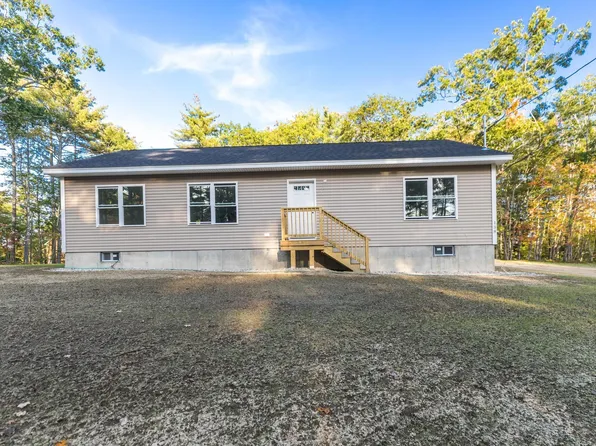 138 North Desmond Drive, Wakefield, NH 03830